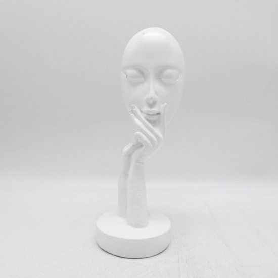 Statue figure moderne blanche